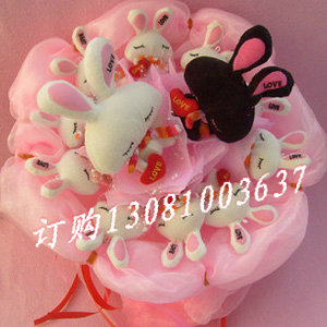 商品详细;一对大情侣兔，9只love兔-粉色纱网圆形精美包装。