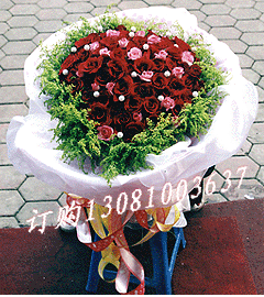 商品详细;88朵红玫瑰11朵粉玫瑰黄莺组合-圆形包装